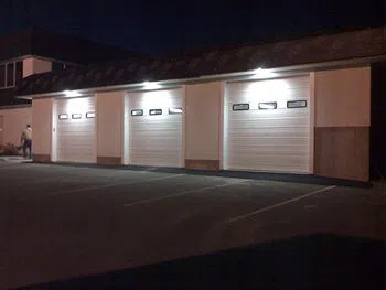 Garage Door Solution Service Hempstead, NY 516-612-8385 - com-gdr-16m